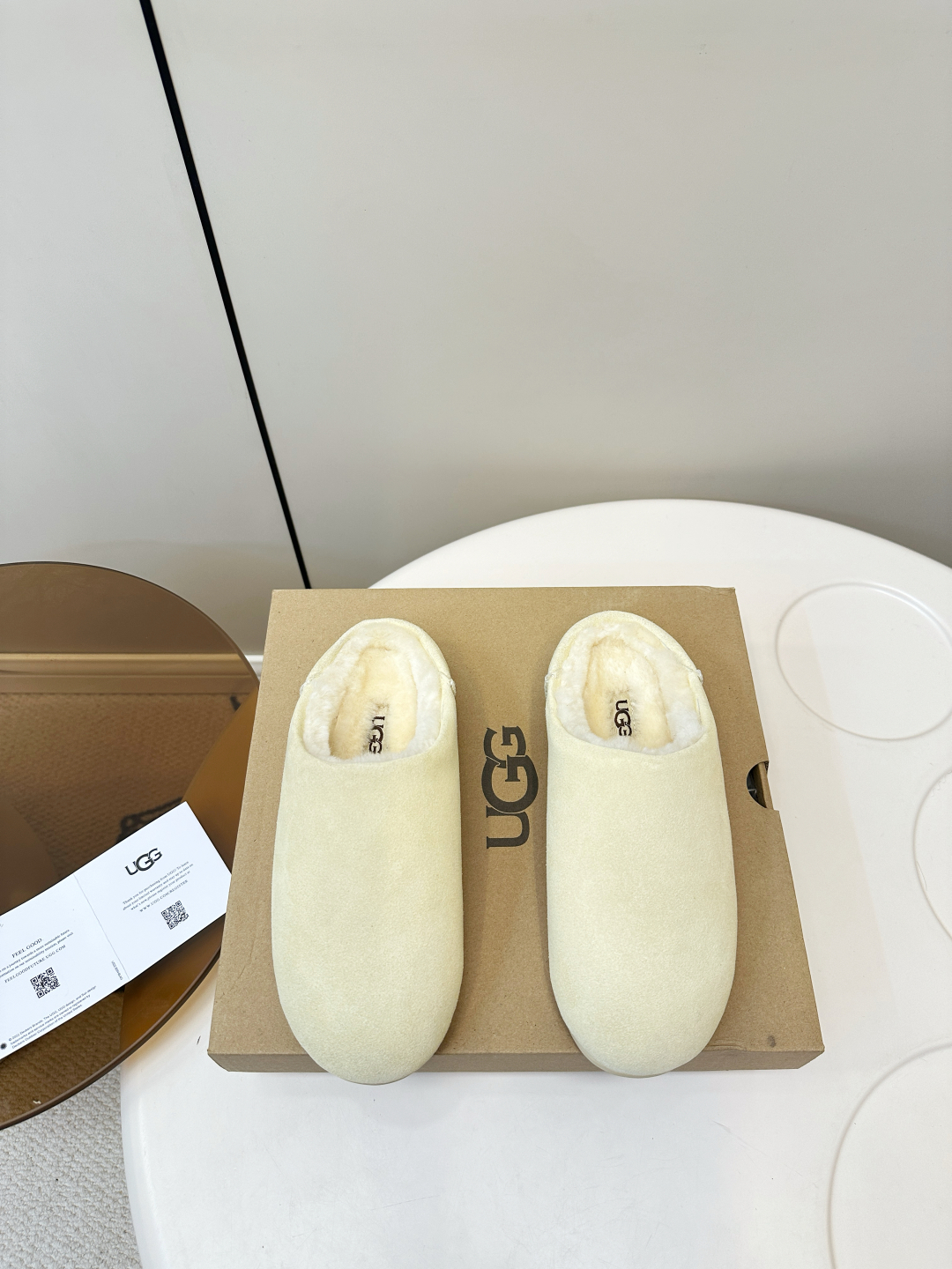 UGG New Autumn/Winter Slip-On Lazy Mule Slippers - High Quality Version(Replica)