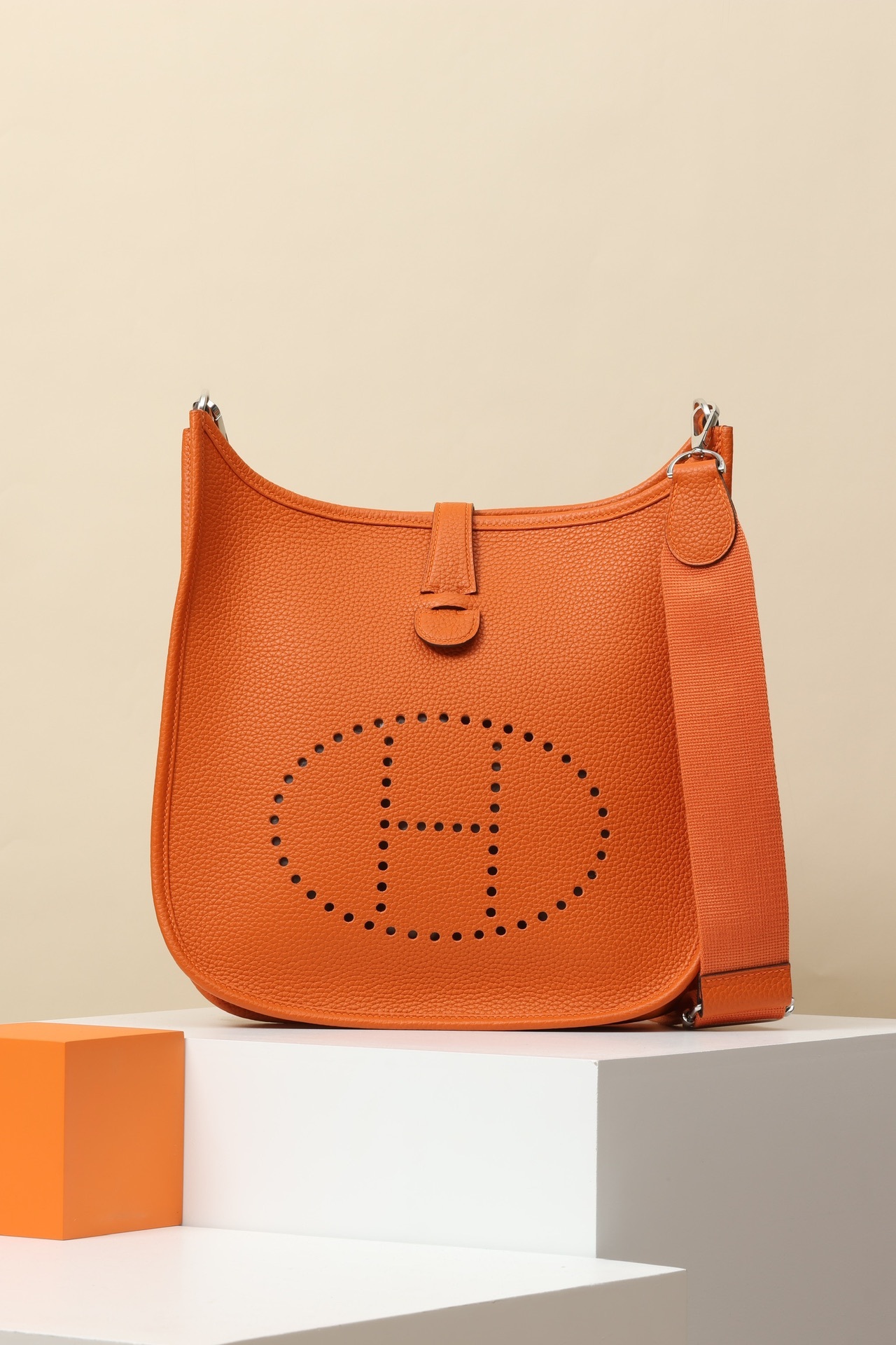 Hermes Yī fú lín Bags handbag Shoulder Bag 29cm （12AReplica）