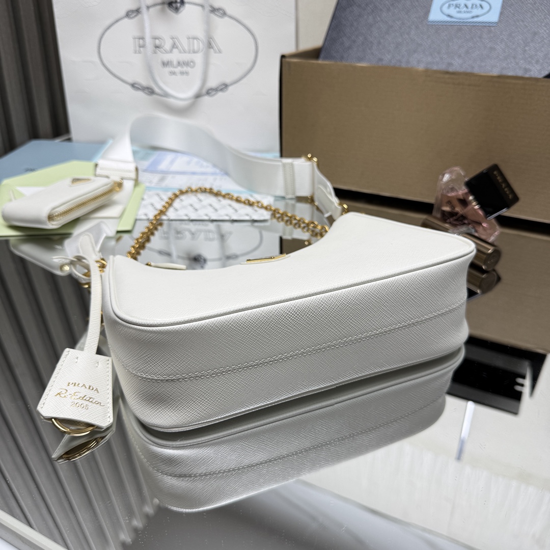 Prada  bags    Hobo 1BC204   Shoulder Bag  （10AReplica）