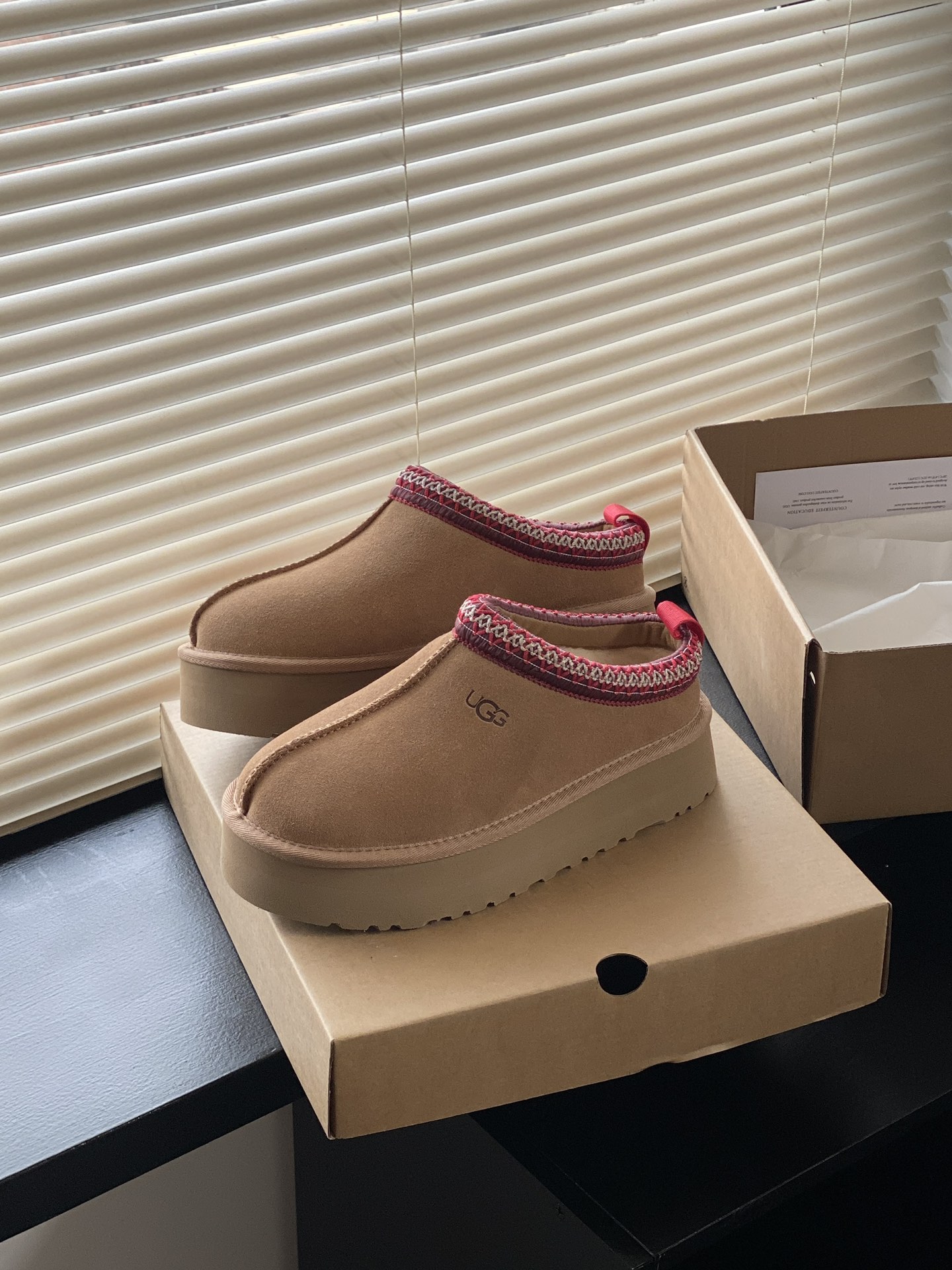 UGG shoes 013 BY061