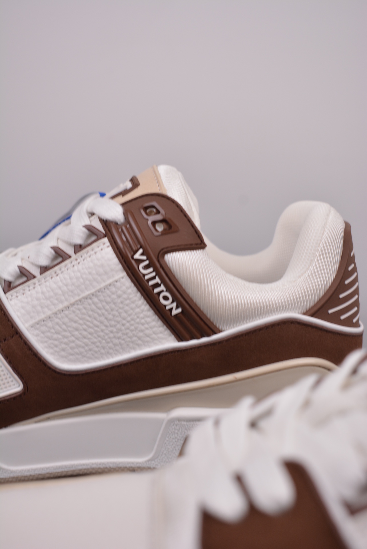 Louis Vuitton Trainer Sneakers (High Quality Version)