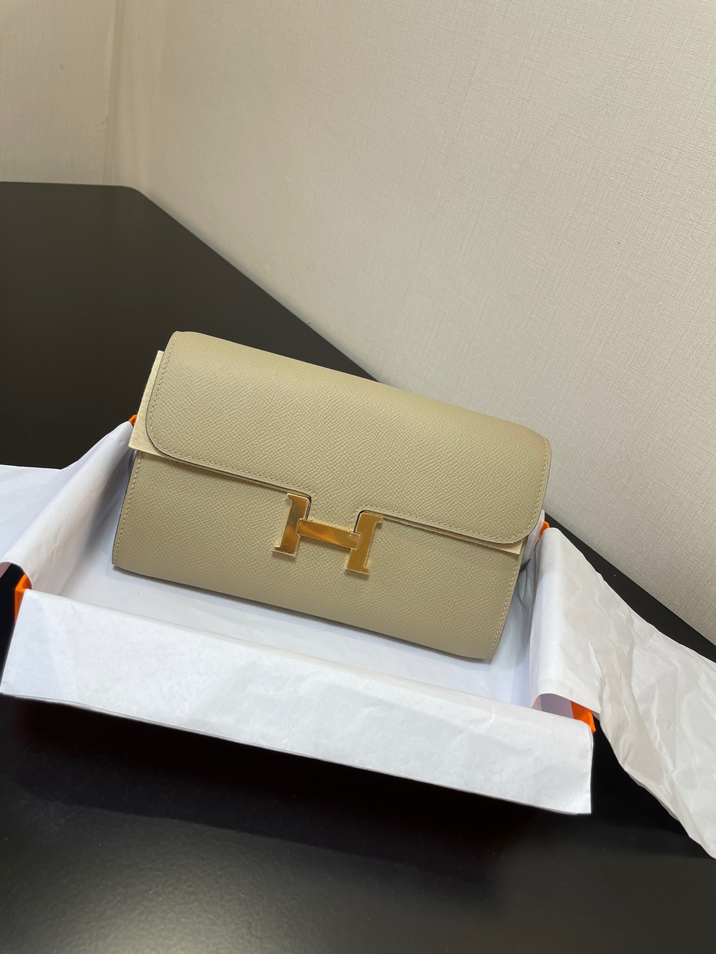 Hermès   Constance   to go Shoulder Bag   (12AReplica）