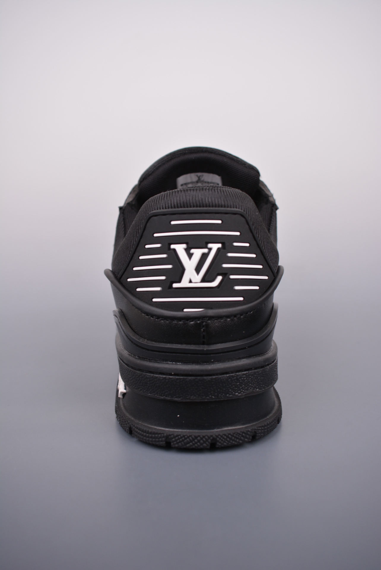 Louis Vuitton Trainer Sneakers(Replica)