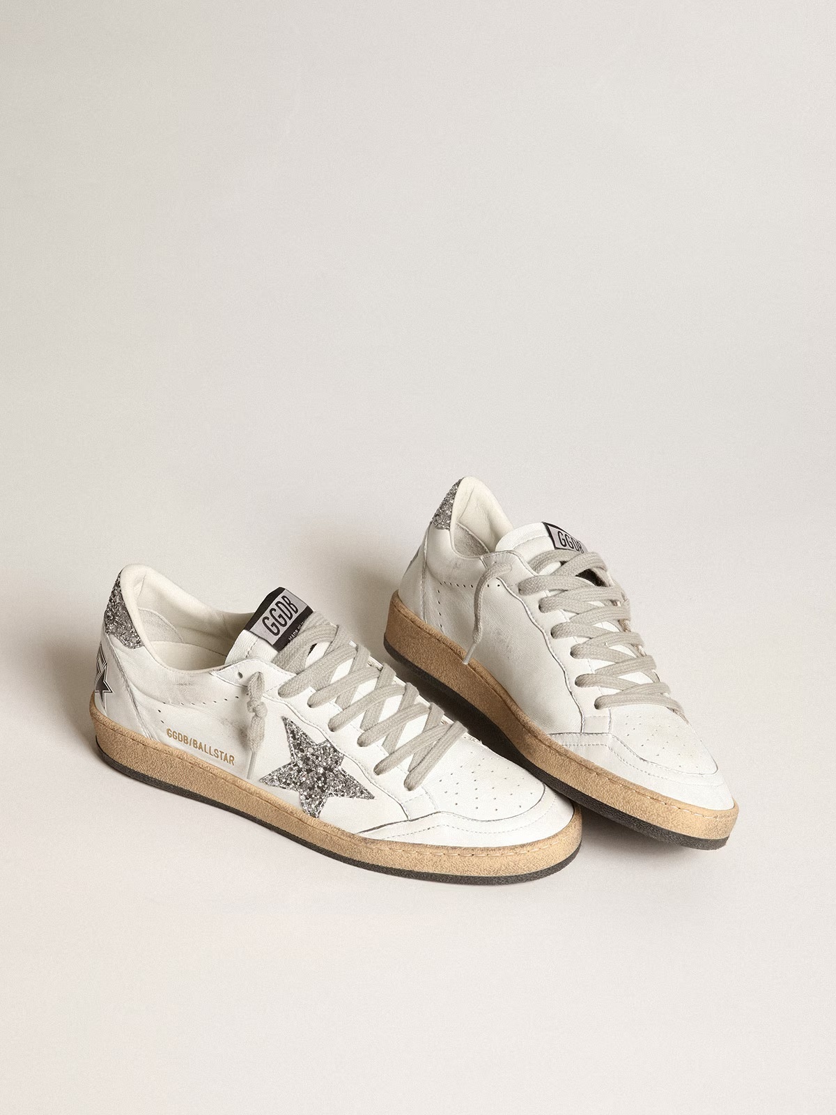 Golden Goose GGDB Ball Star Sabots in white nappa with an old-rose leather star