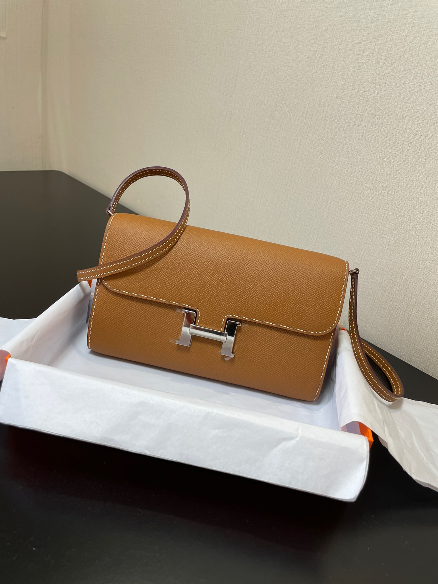Hermès   Constance   to go Shoulder Bag   (12AReplica）