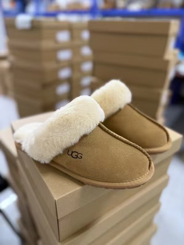 UGG New Autumn/Winter Slip-On Lazy Mule Slippers - High Quality Version(Replica)