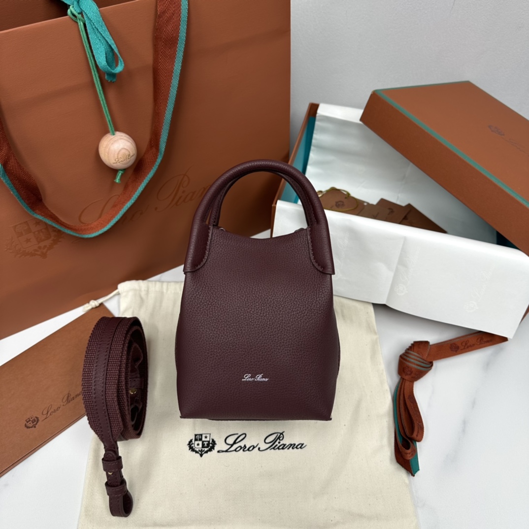 LoroPiana Bags  Bale New model  Bucket bag（12AReplica）
