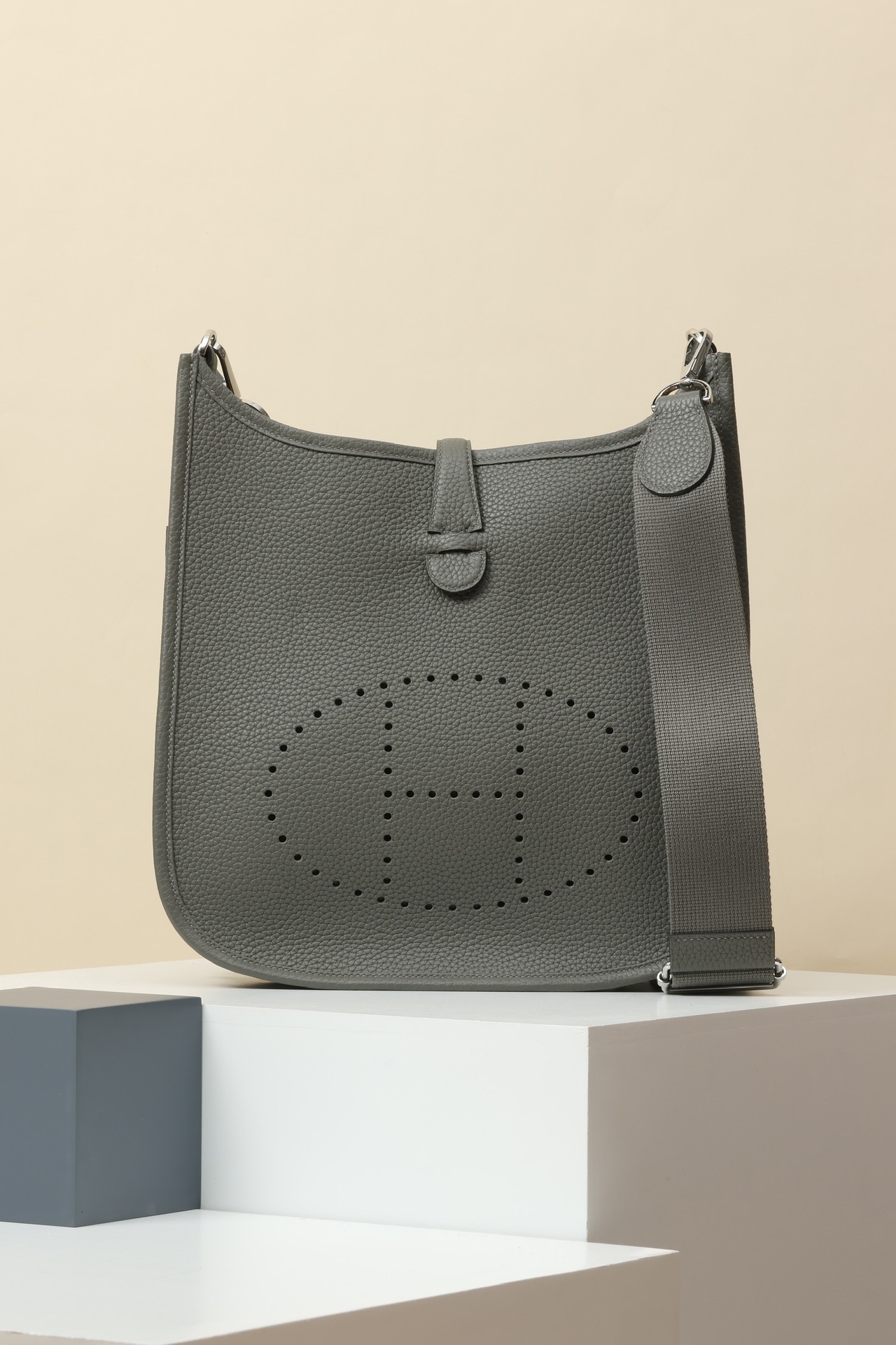 Hermes Yī fú lín Bags handbag Shoulder Bag 29cm （12AReplica）