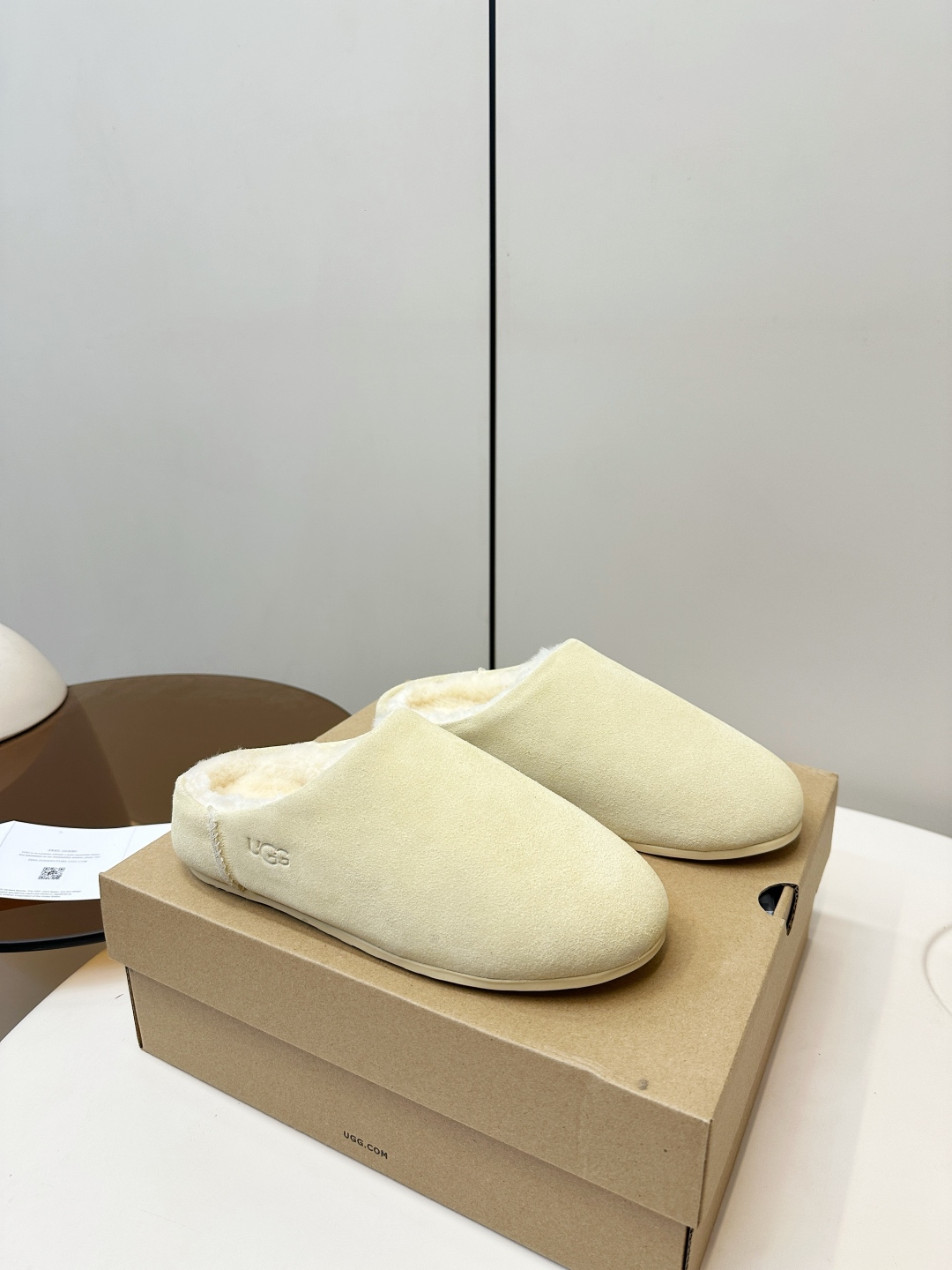 UGG New Autumn/Winter Slip-On Lazy Mule Slippers - High Quality Version(Replica)