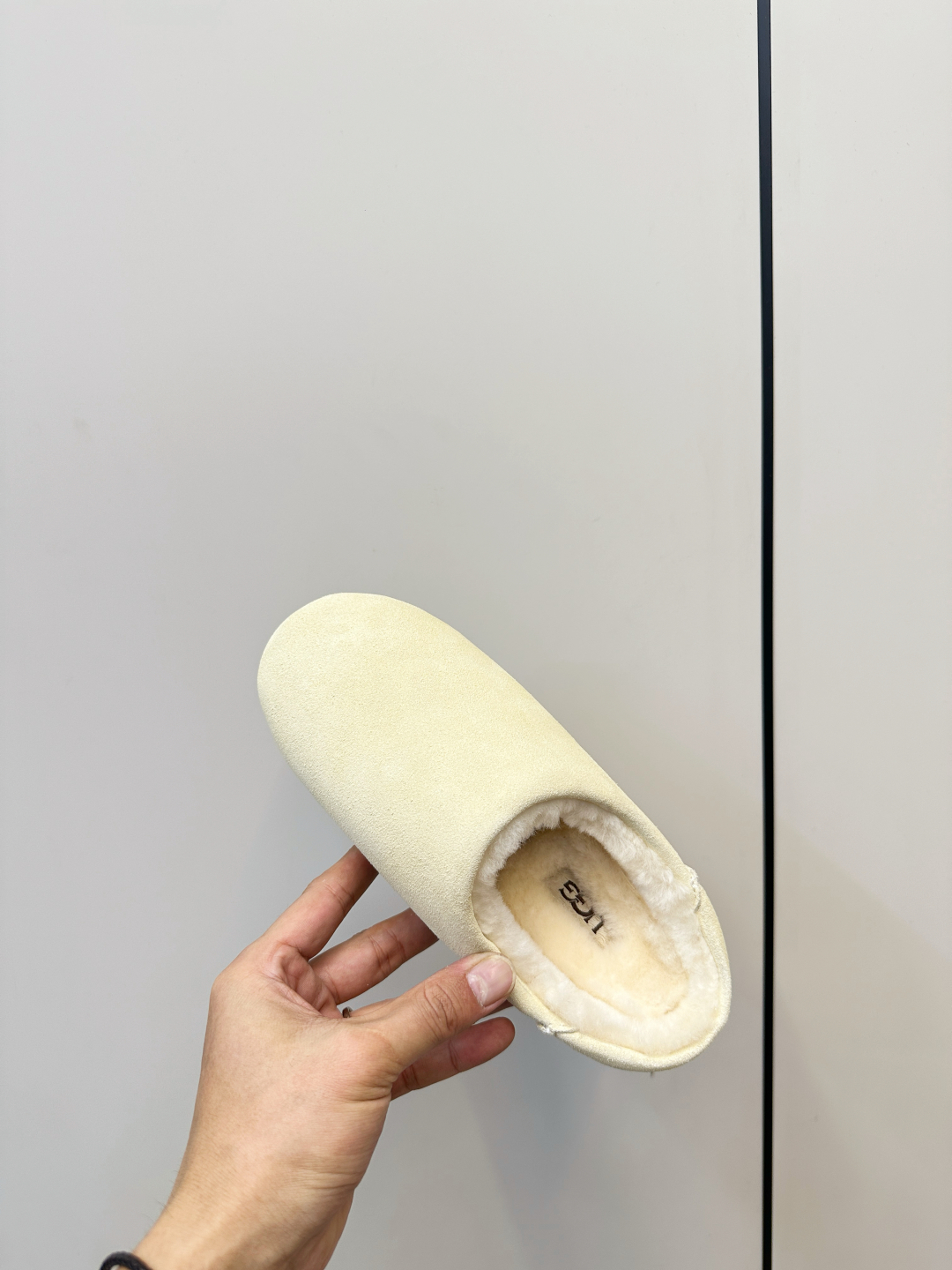 UGG New Autumn/Winter Slip-On Lazy Mule Slippers - High Quality Version(Replica)