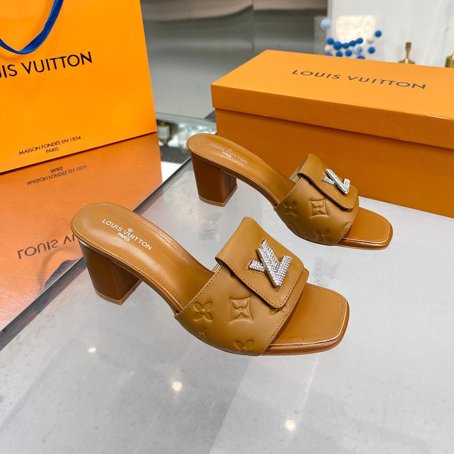 Louis Vuitton LV Flat Cut With Chunky Flip-flops Slide Sandal (Replica)