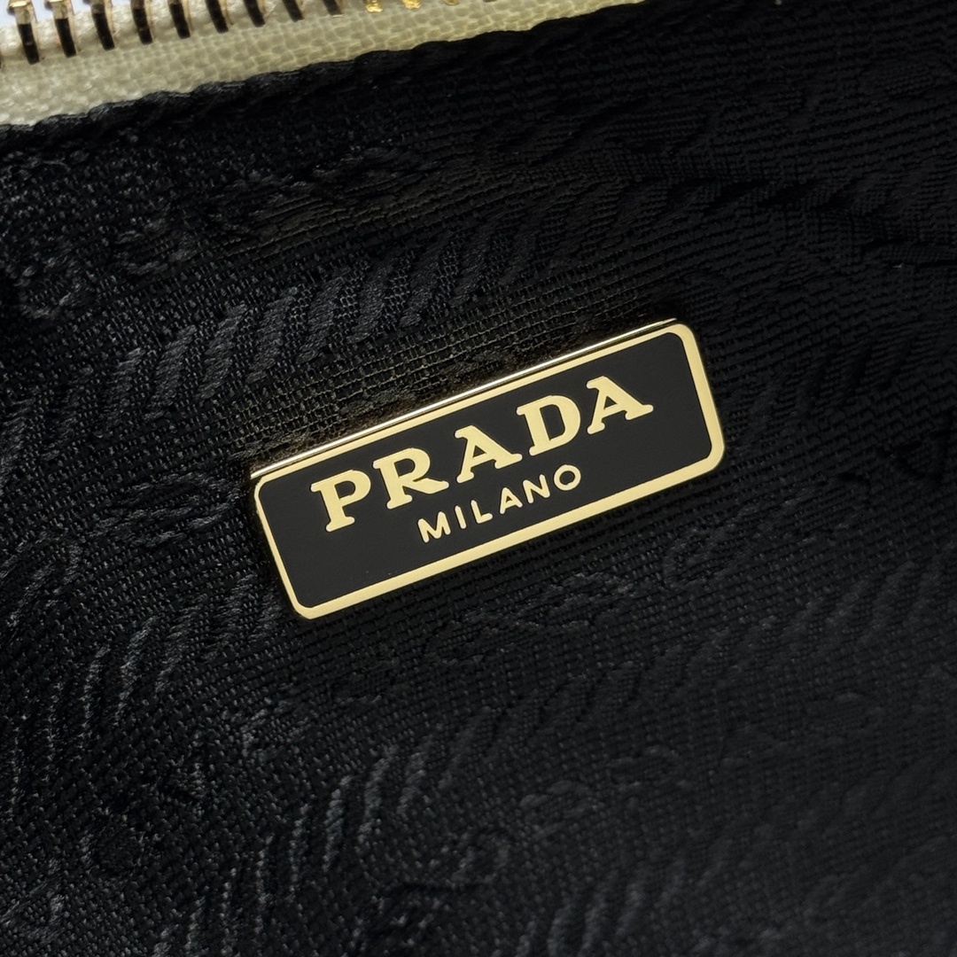 Prada  bags    Hobo 1BC204   Shoulder Bag  （10AReplica）