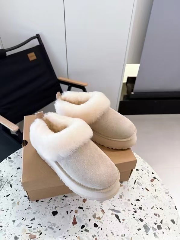 UGG New Autumn/Winter Slip-On Lazy Mule Slippers - High Quality Version(Replica)