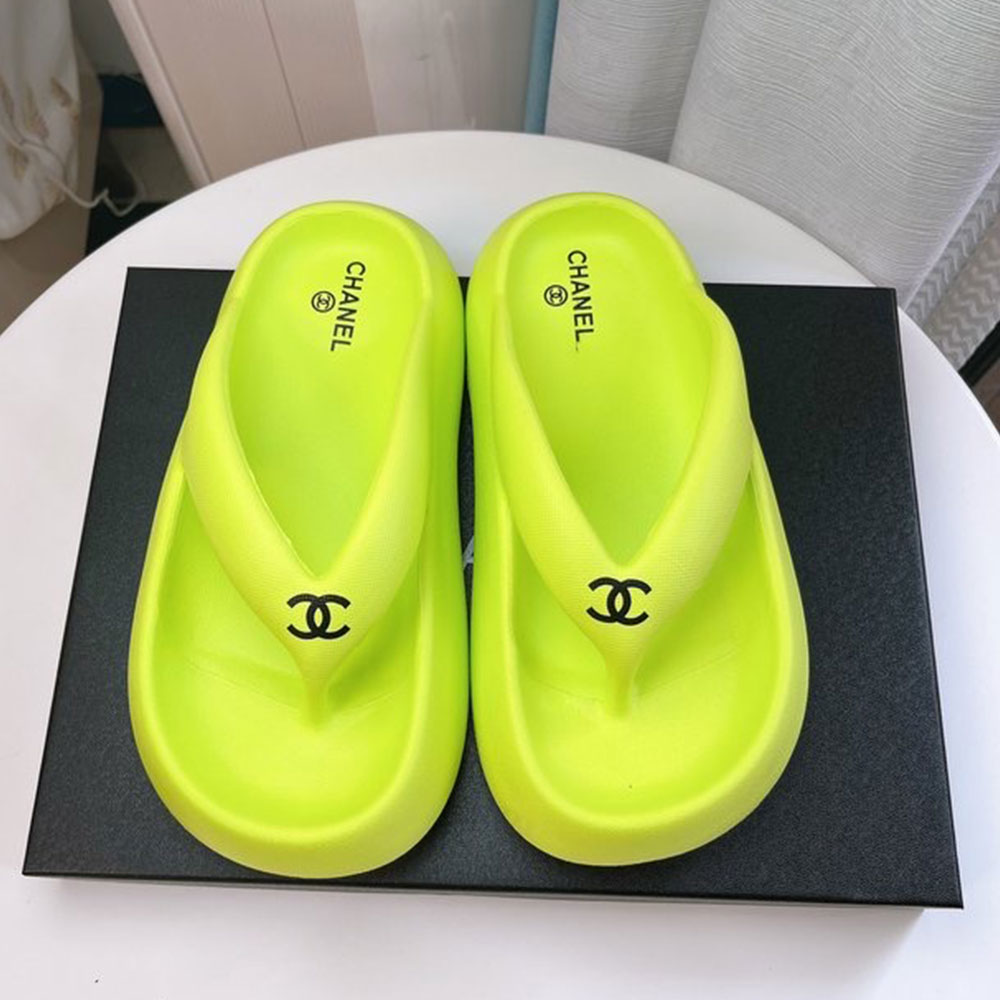 Chanel Thick-soled Beach Flip-flops Slide Sandal (Replica)