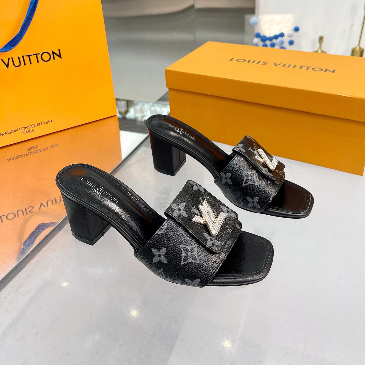 Louis Vuitton LV Flat Cut With Chunky Flip-flops Slide Sandal (Replica)