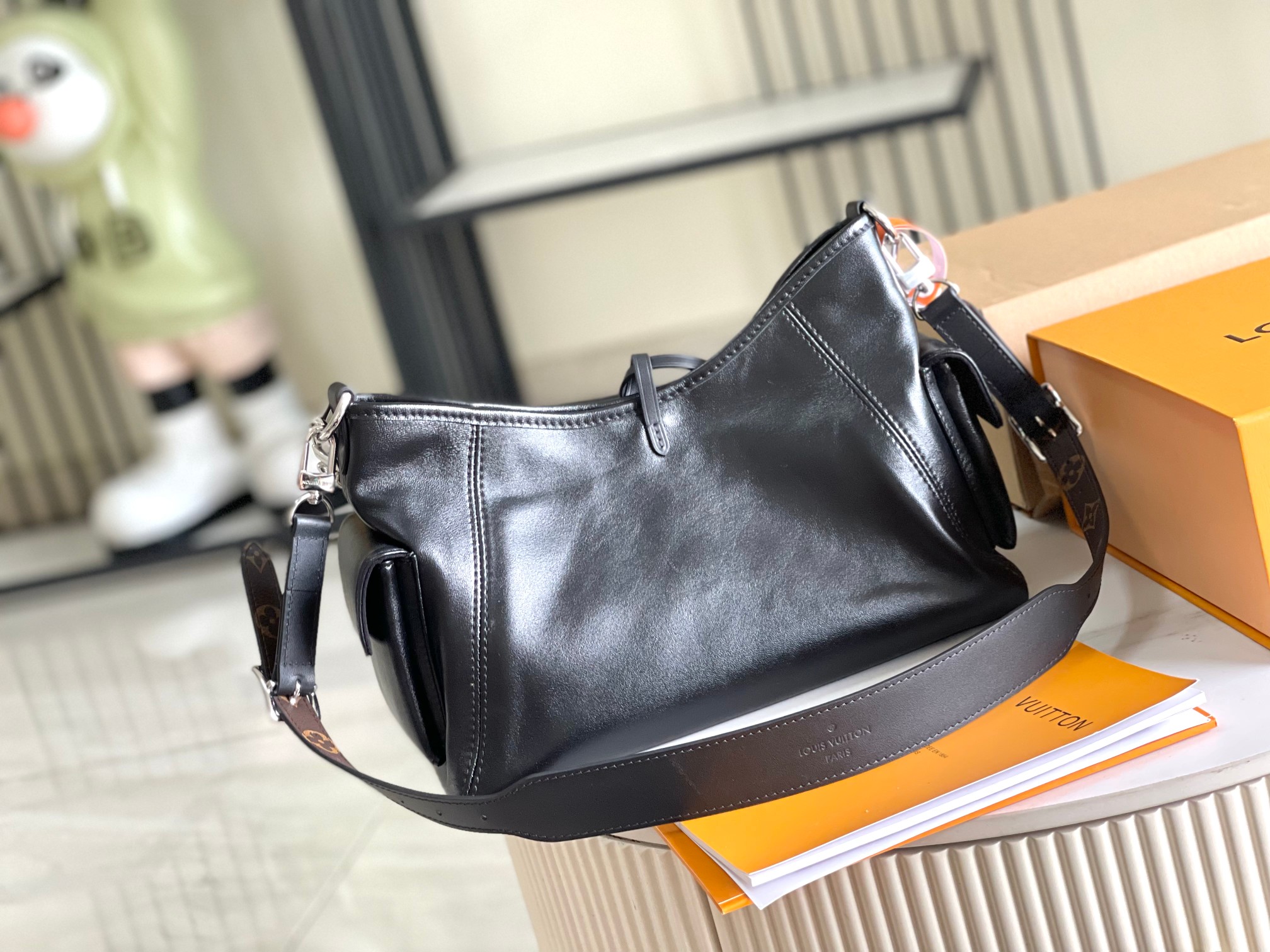 Louis Vuitton Bags CARRYALL Shoulder Bag M24861（12AReplica）