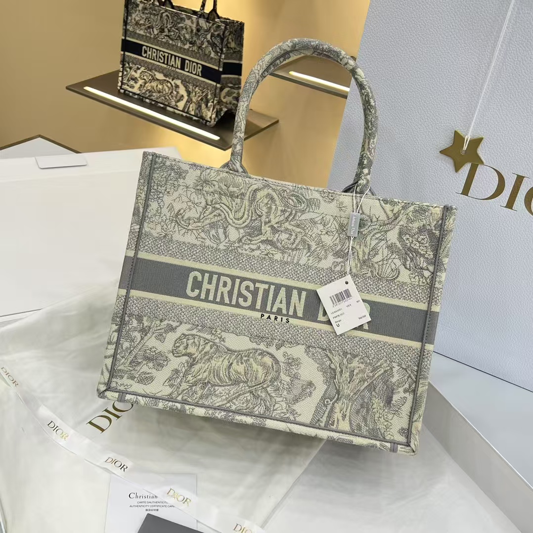 Dior Book Tote Small Medium Large Size Embroidery （10A）