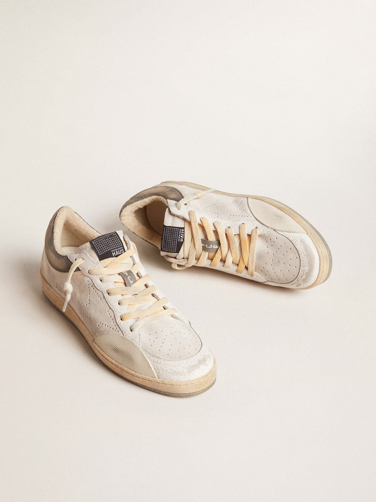 Golden Goose GGDB Ball Star Sabots in nappa leather with ice-gray suede star