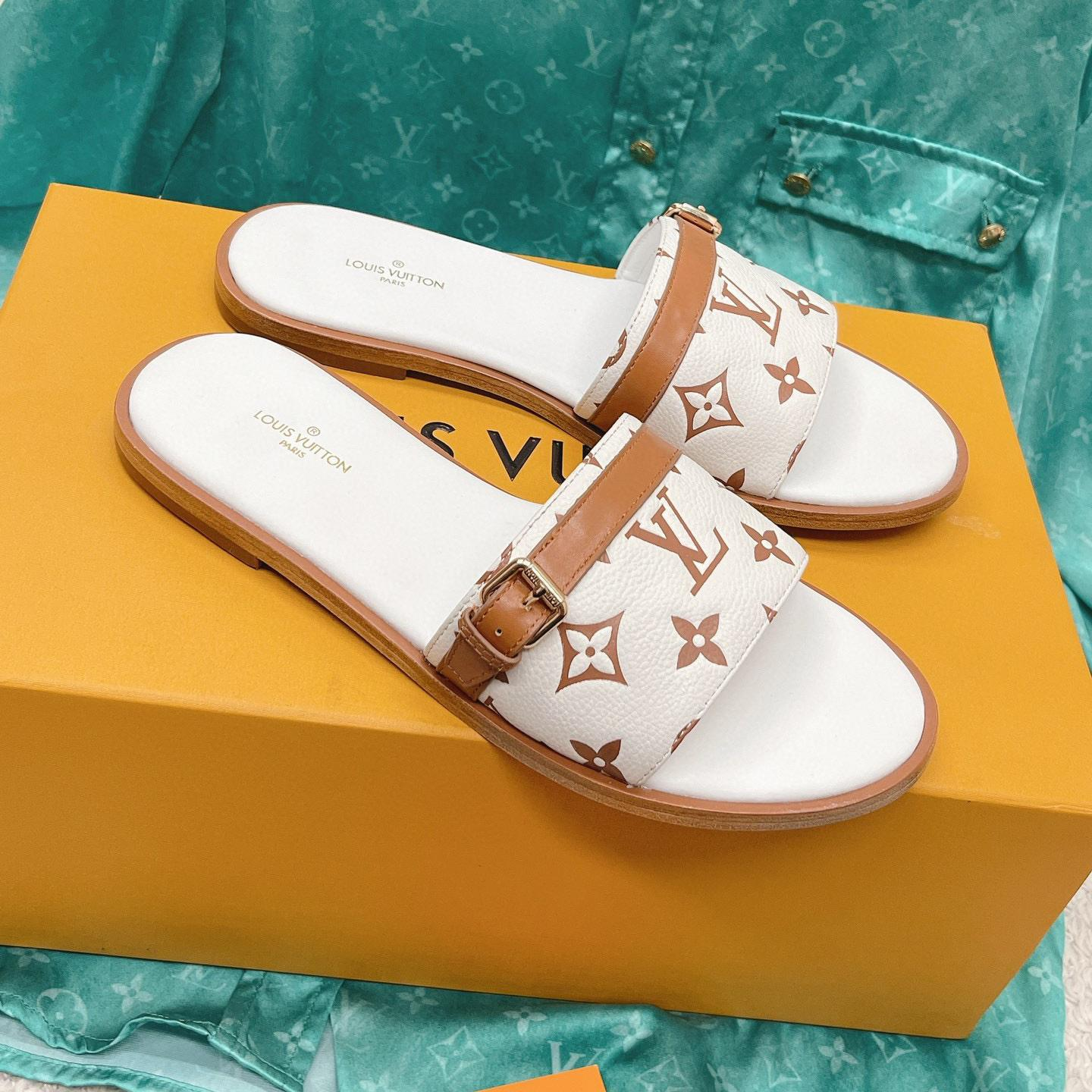 Louis Vuitton LV Comfortable Flat Slippers  Slide Sandal (Replica)