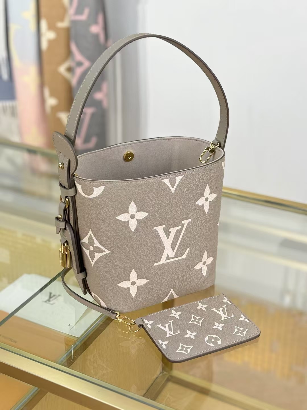 Louis Vuitton Bags CARRYALL Shoulder Bag M13480 M13045（12AReplica）