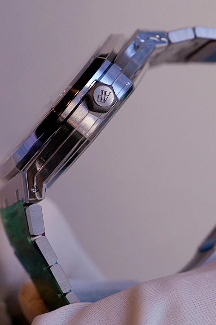 Audemars Piguet Royal Oak 41 Khaki Green Dial 50th Anniversary Watch 15510ST.OO.1320ST.04 DCM