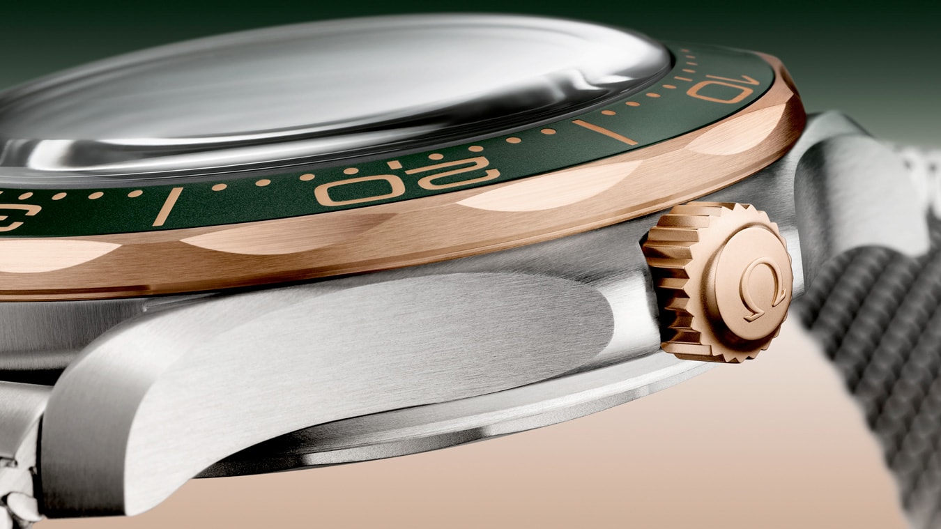 2025 Omega 210.90.42.20.10.001 Seamaster Diver 300M Green Dial Titanium Bronze Gold on
