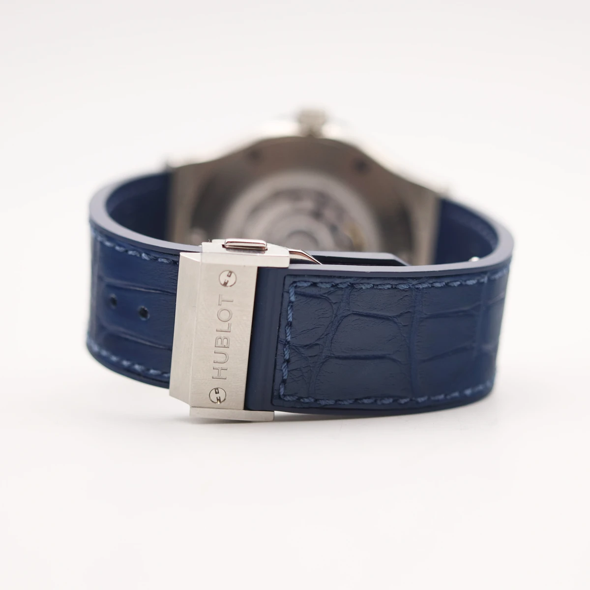 Hublot Classic Fusion Blue Sunray Dial Titanium 38mm Automatic Men's Watch 565.NX.7170.LR