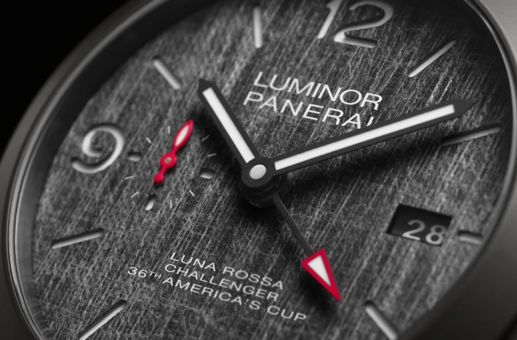 Panerai Luminor Luna Rossa GMT Automatic Grey Dial Men's Watch PAM01036