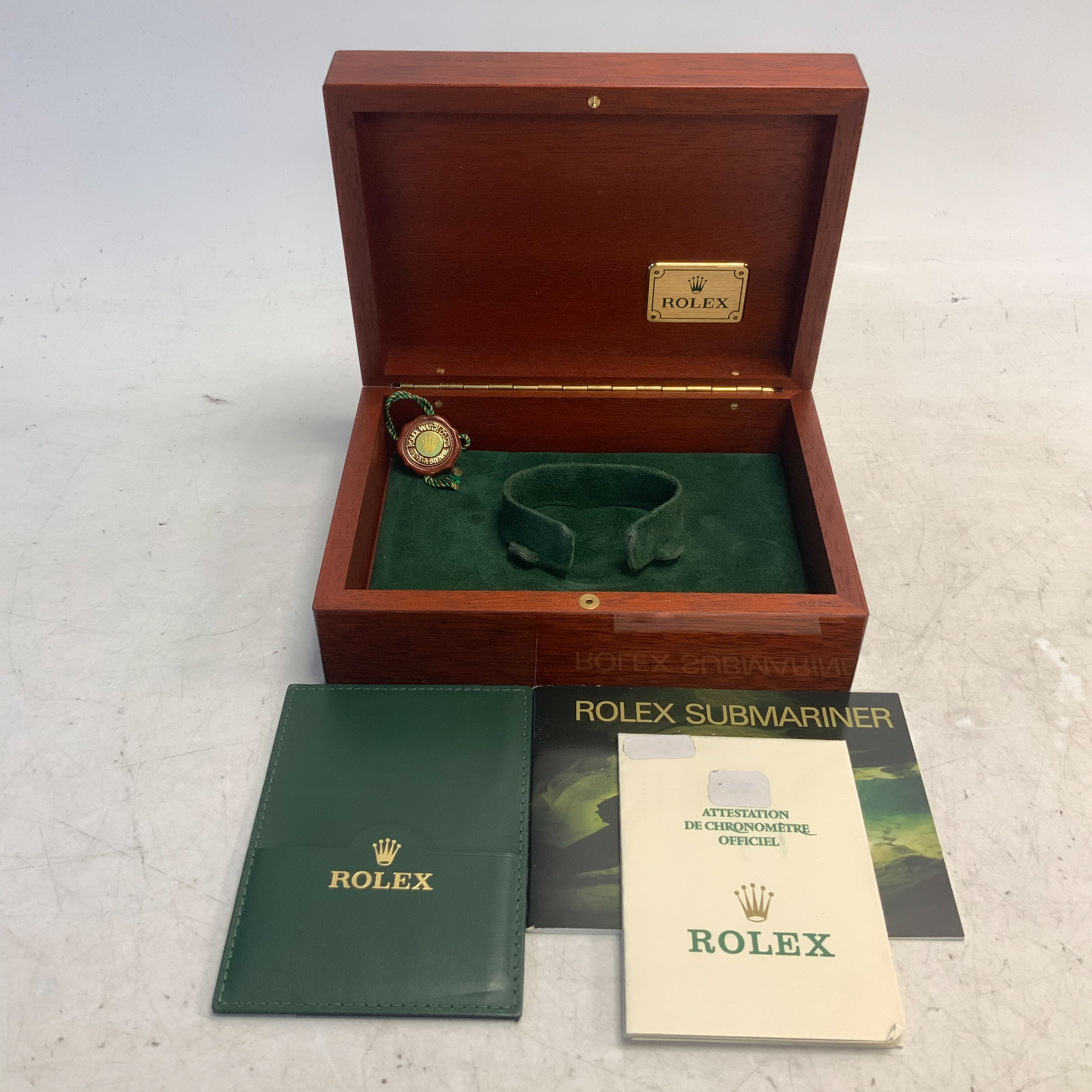 Rolex Submariner Date 16618-4700423