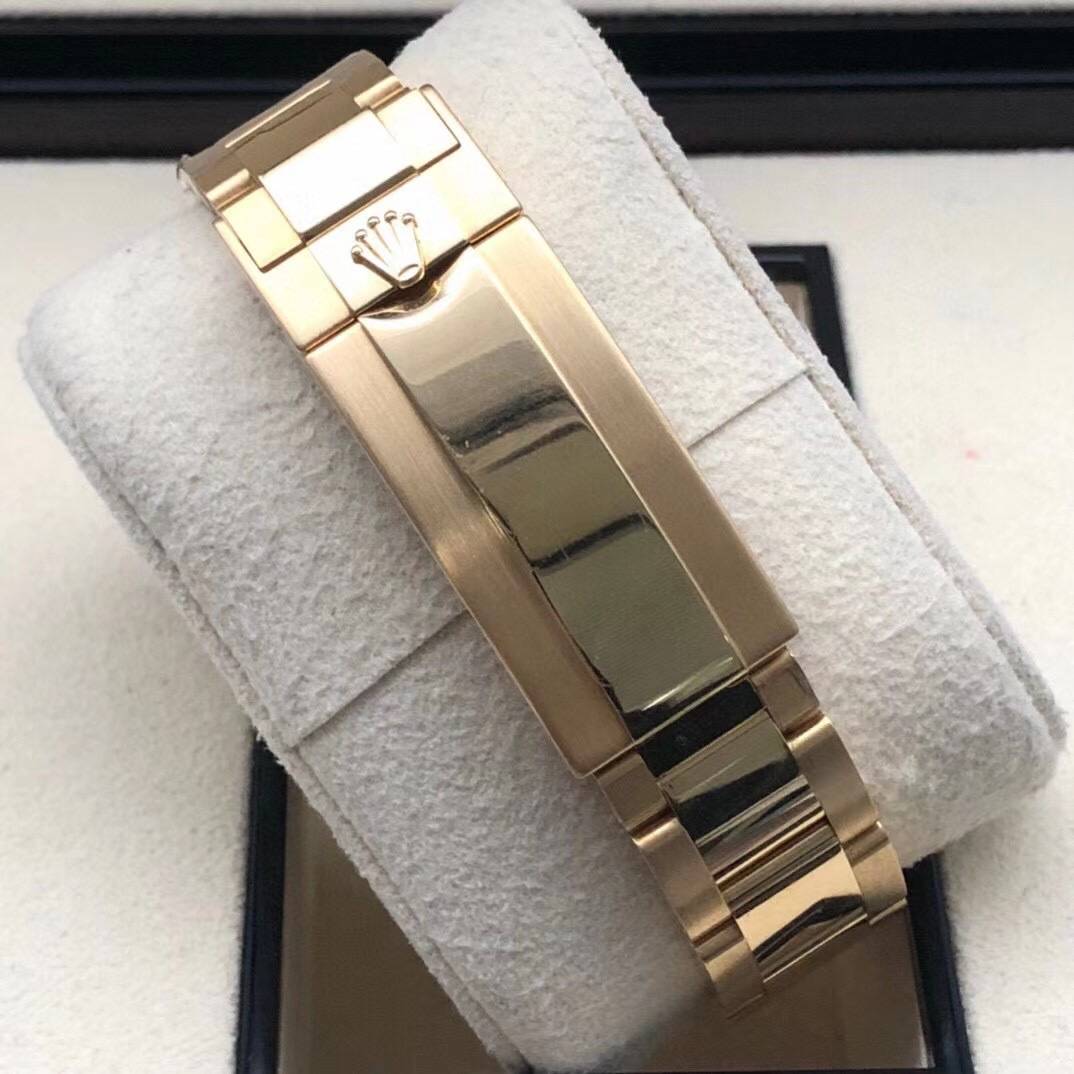 Rolex Rolex Perpetual Submariner m126618ln Series