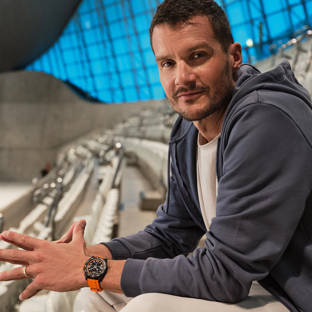 Breitling Endurance Pro 44mm Mens Watch Orange-P17531889