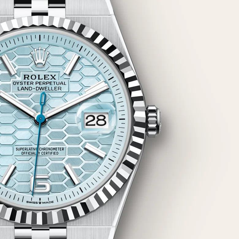 2025 Land-Dweller 40 Rolex Oyster, 40 mm, platinum M127336-0001