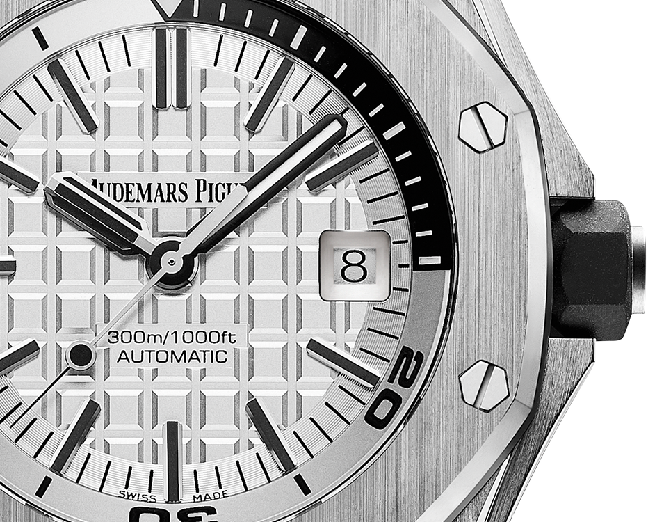 Audemars Piguet OFFSHORE DIVER Siver-Toned Dial 42mm