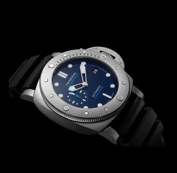 Panerai Submersible BMG-TECH Blue Dial Men's Watch PAM00692