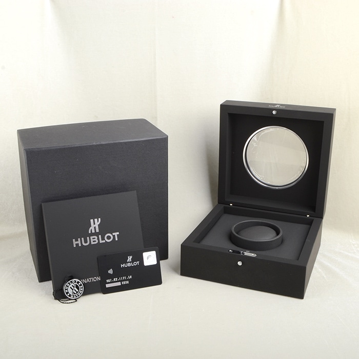 Hublot Classic Fusion Chronograph Black Magic Mat Carbon Fiber Dial Automatic Men's Watch 521.CM.1170.RX