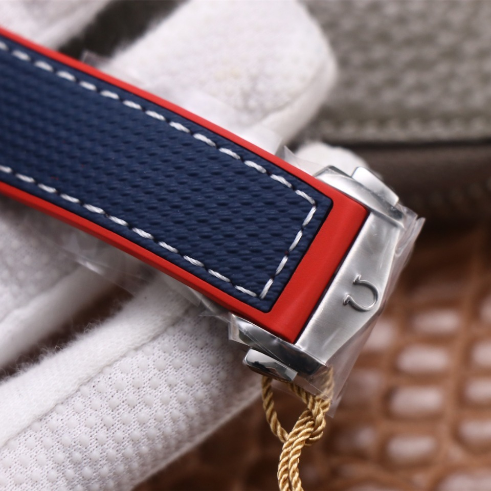 Omega Seamaster PLANET OCEAN 600M America's Cup 43.5mm