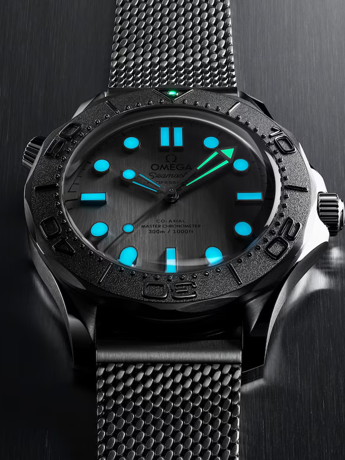 2025 Omega 210.30.42.20.06.002 Seamaster Diver 300M