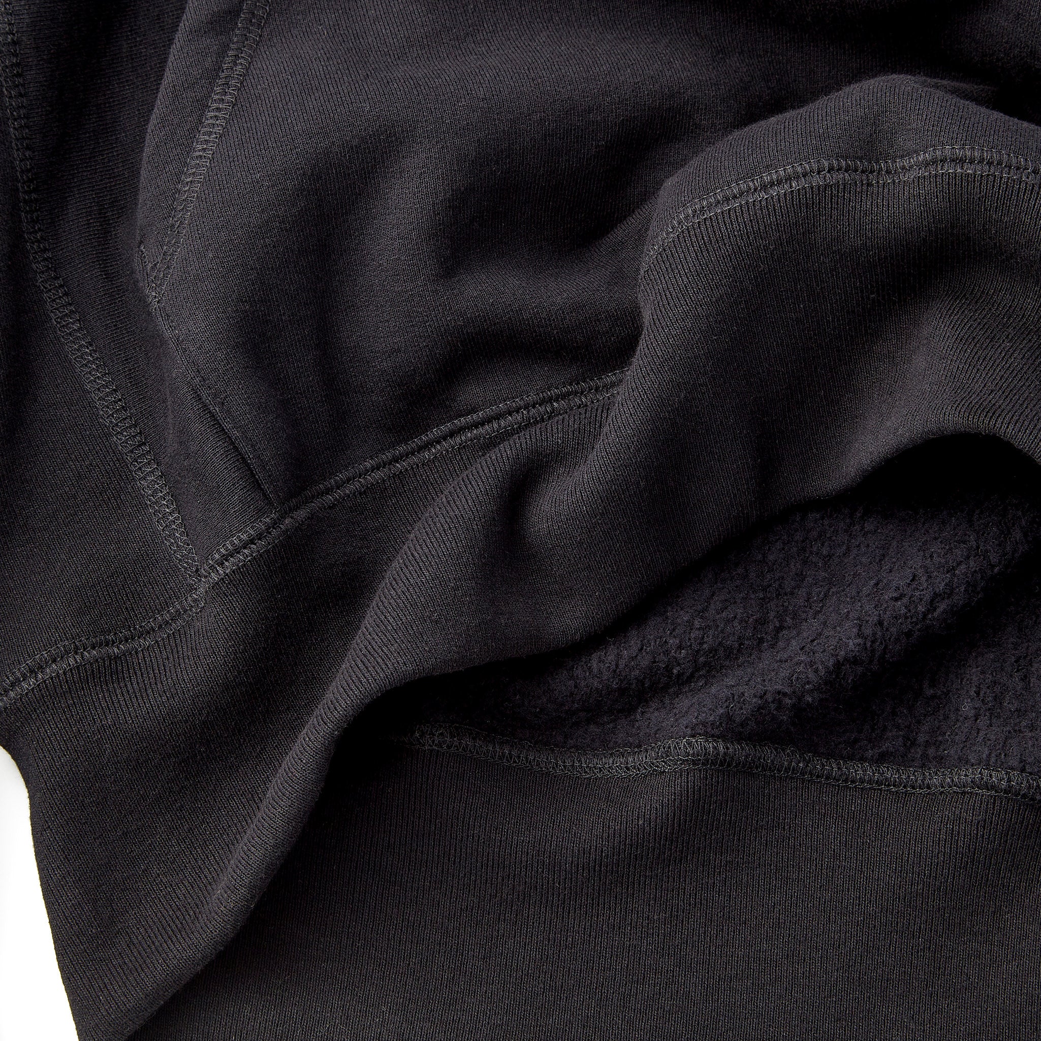 Skyline Heavyweight Fleece Hoodie in Black