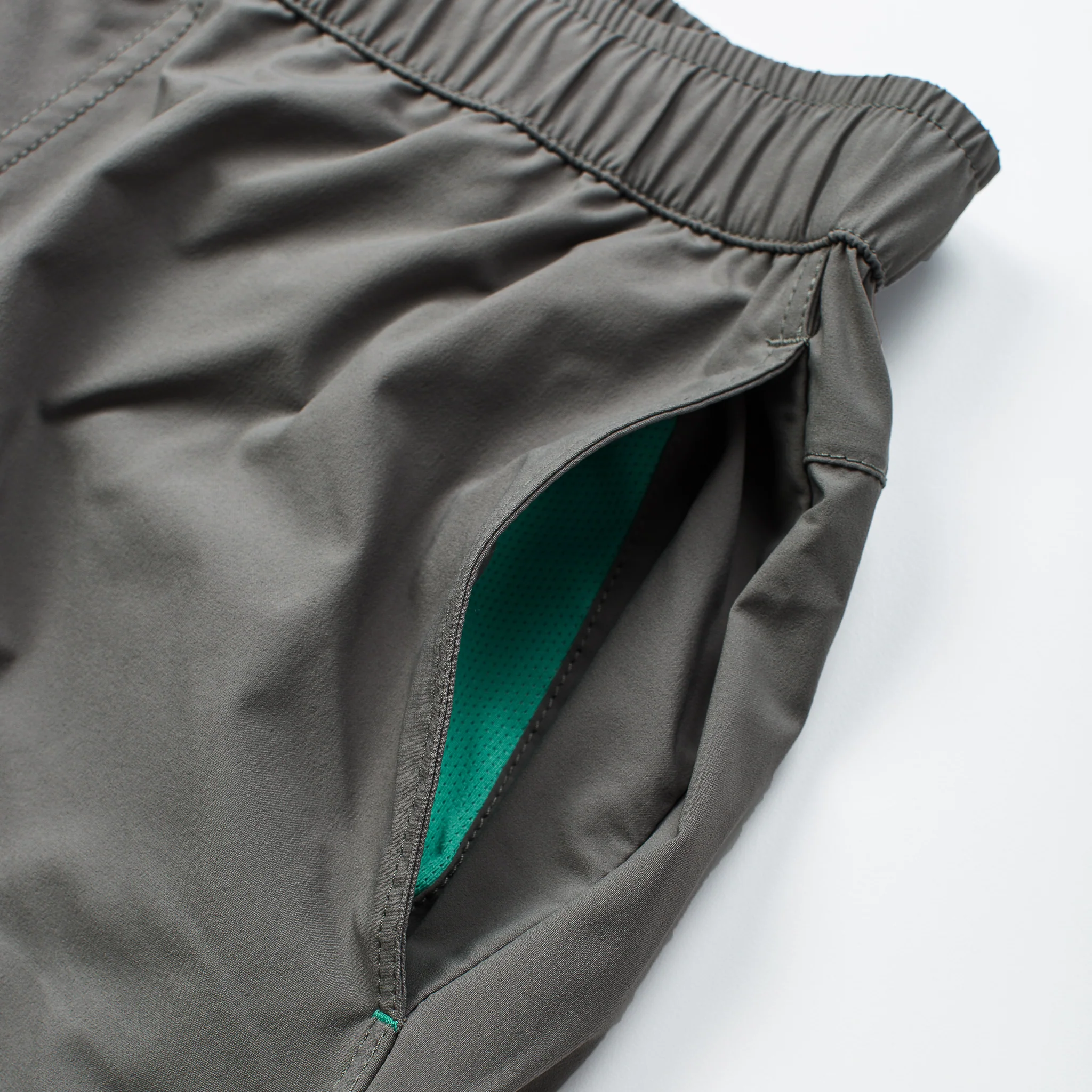 Momentum Short with Liner in Fog