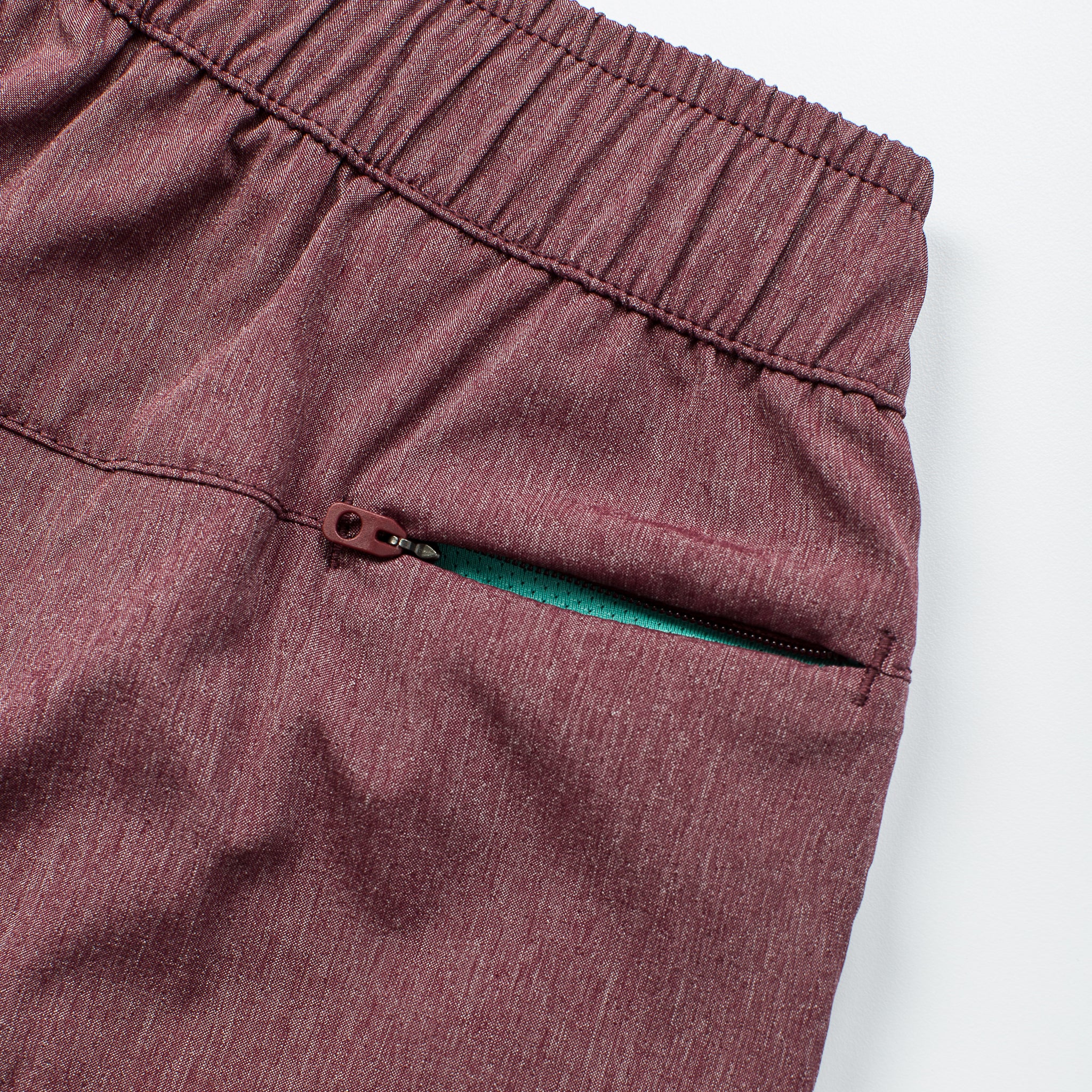 Momentum Short in Heather Oxblood