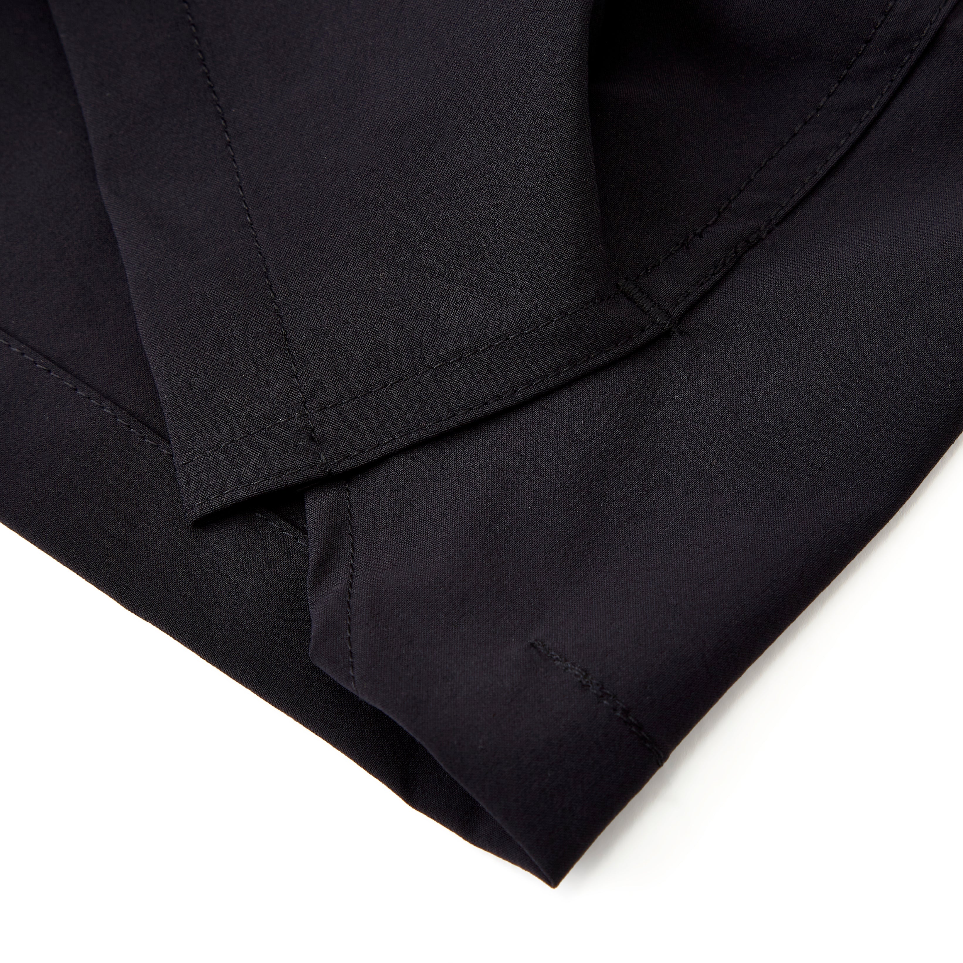 Momentum Short with Liner in Black