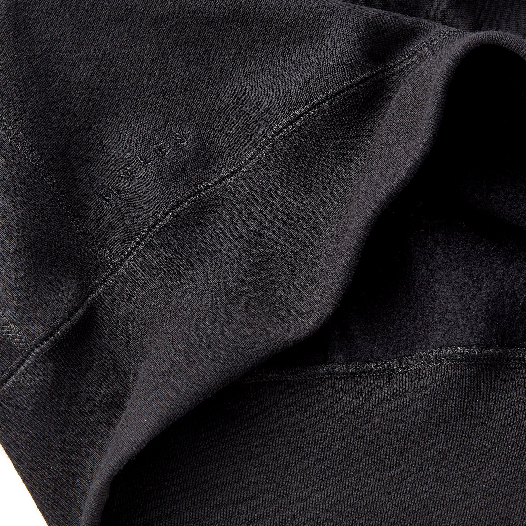 Skyline Heavyweight Fleece Crewneck in Black