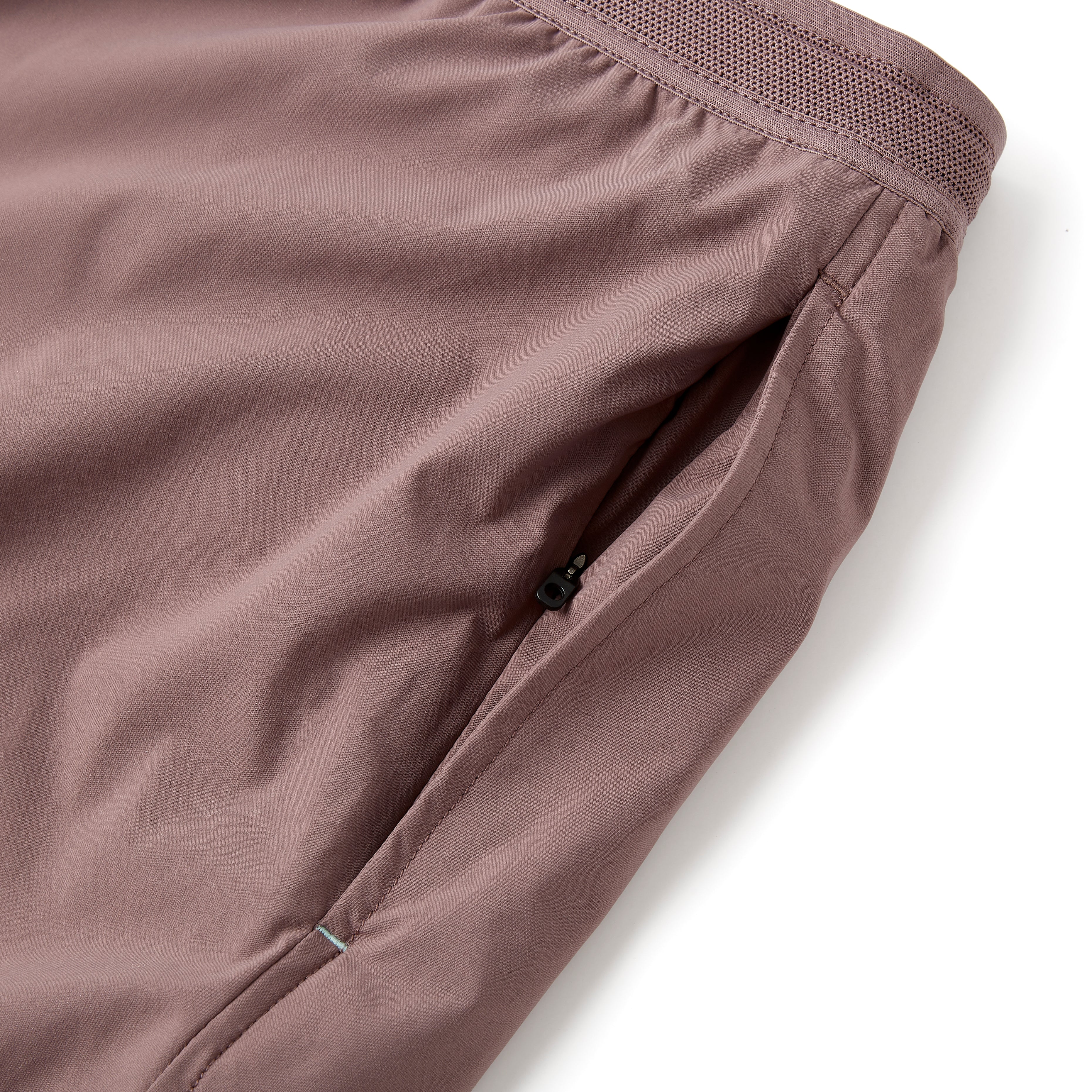 Switchback Short in Plum Gray