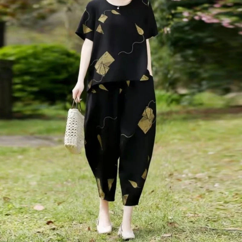 🎁Hot Sale 49% Off🌸 Women’s Printed Short-Sleeved Top & Cropped Pants Set  ✨👚👖