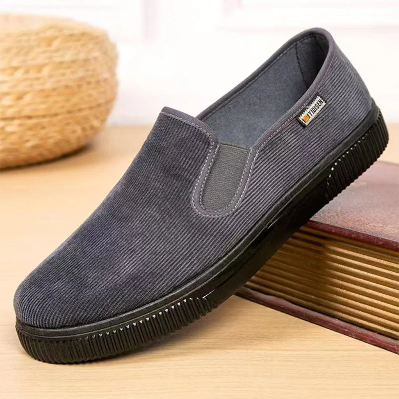 🌿Men's Slip-On Breathable Soft Sole Shoes
