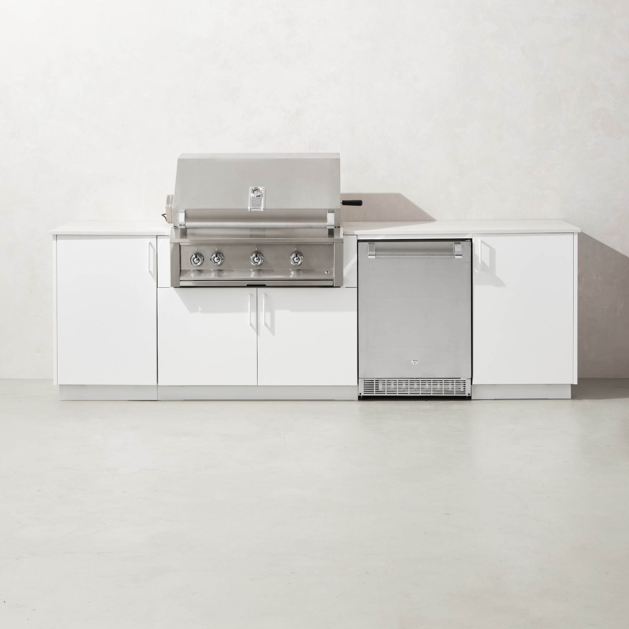 Urban Bonfire Outdoor Kitchen x Twin Eagles 42” Grill and Fridge