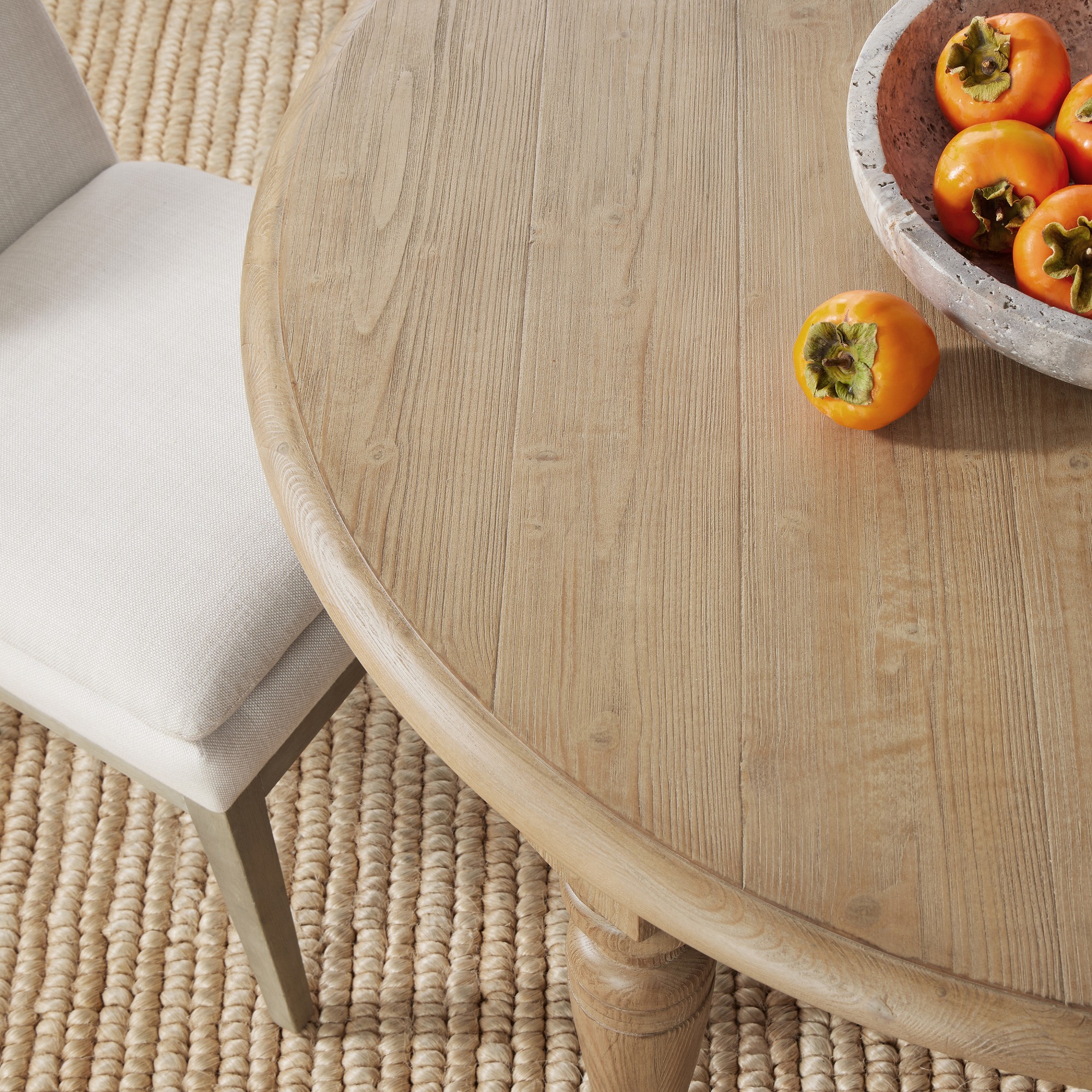 Harvest Extendable Round Dining Table (48