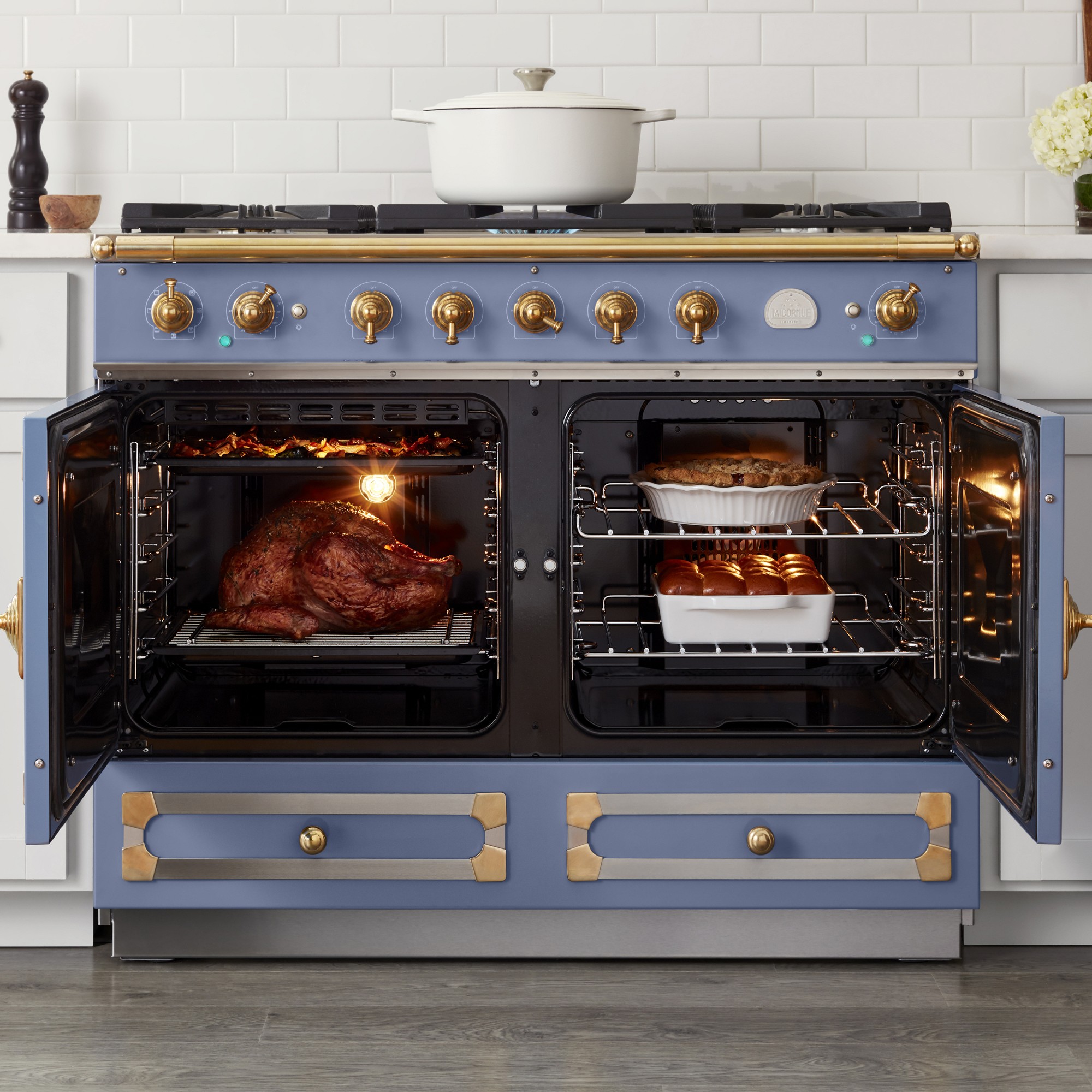 La Cornue CornuFé 110 Range & Hood