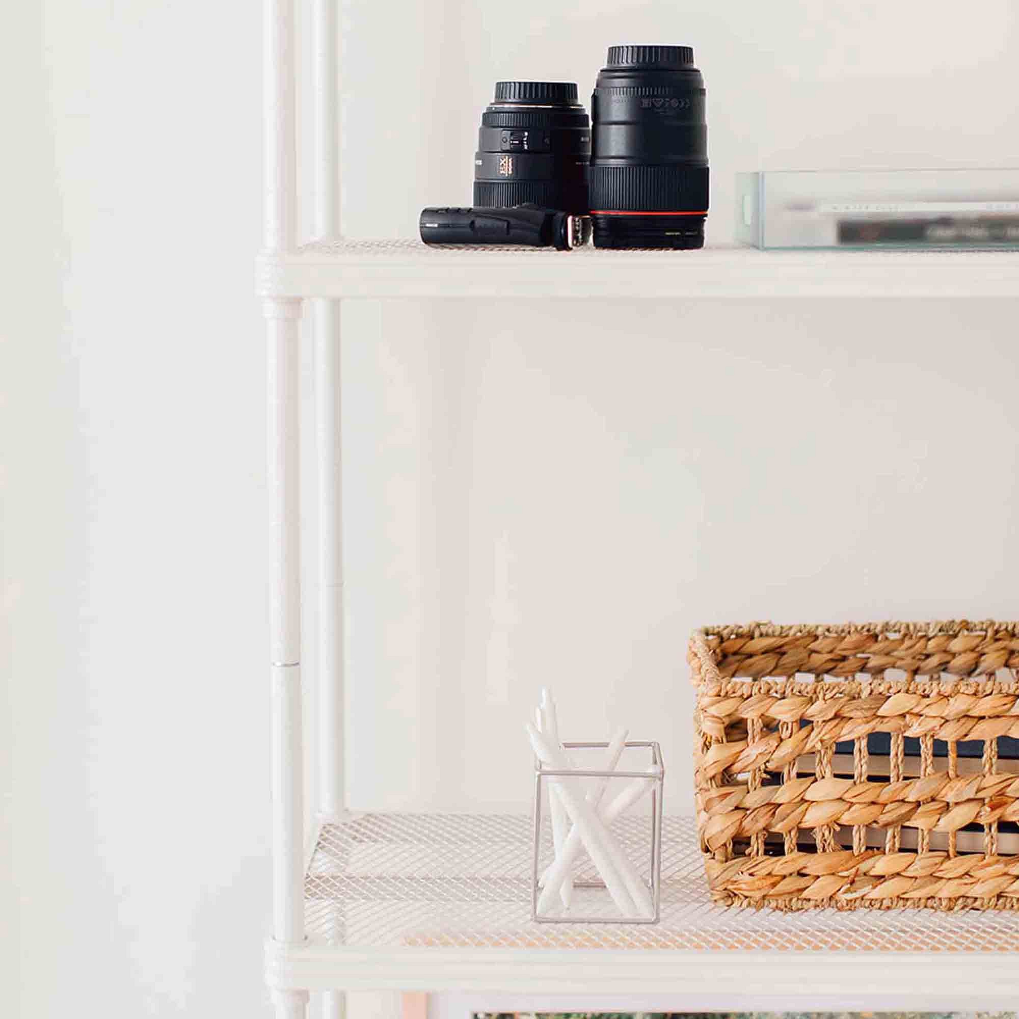 Meshworks Bookshelf