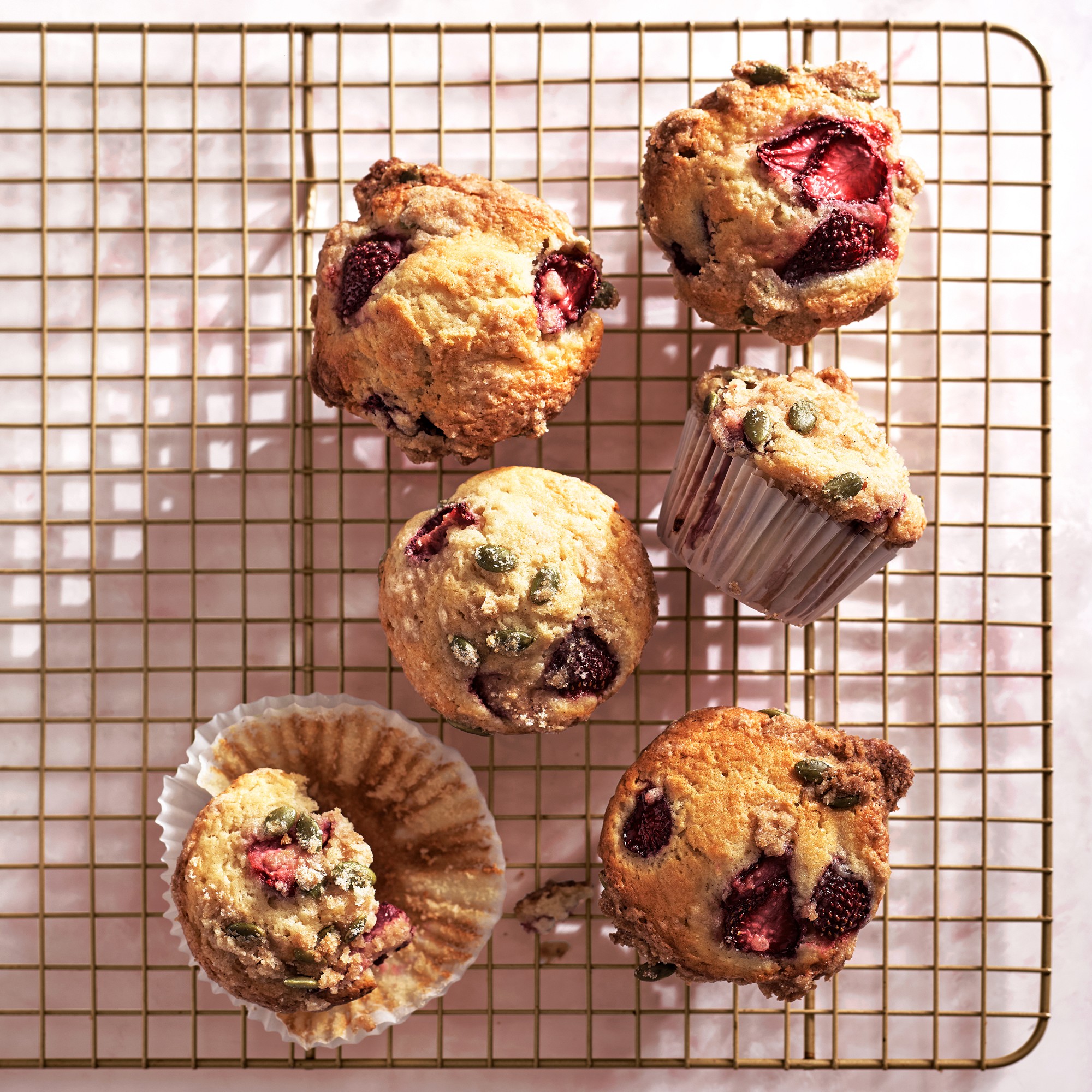 Williams Sonoma Goldtouch® Pro Nonstick Three Quarter Sheet Cooling Rack